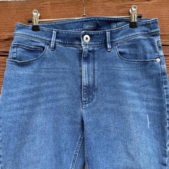 J JILL Denim Kick Flare Ankle Jeans. Raw Hem, Mid-Rise, Stretch, Blue. Sz 6 EUC - Picture 2 of 15